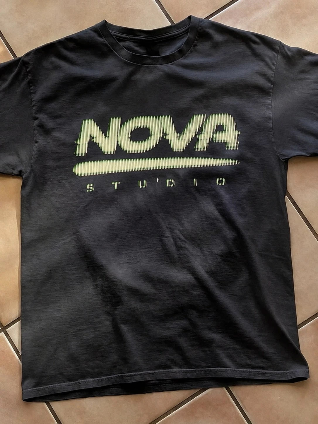 Camiseta Vintage com Estampa G - Men'S Fashion Nova avaliação e preço